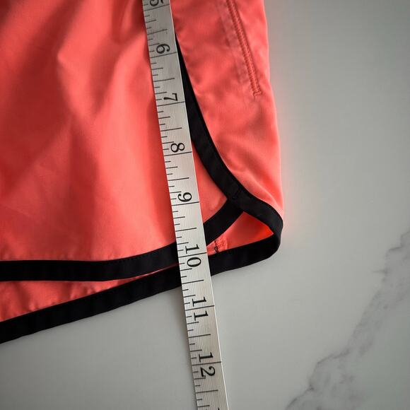 Lululemon Pink Shorts Size 4 - Picture 9 of 10